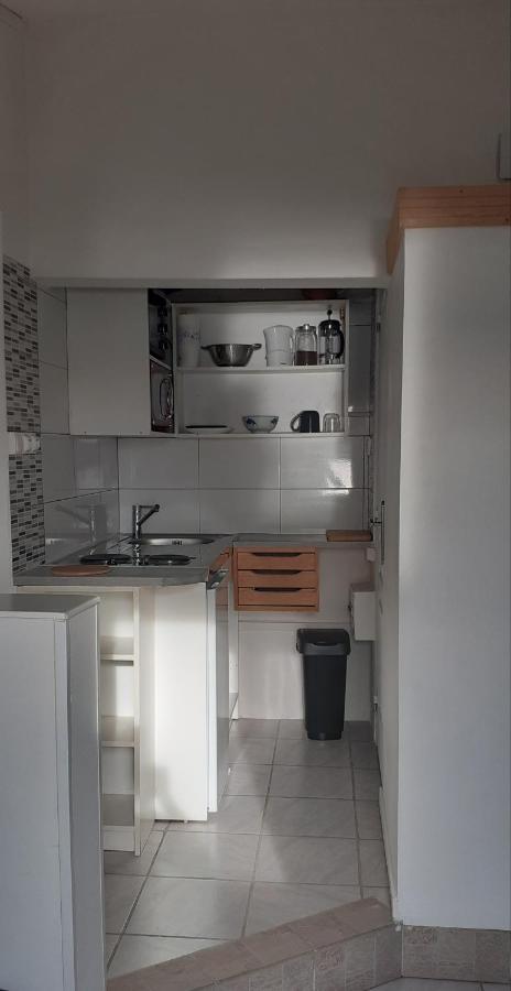 Mas Vincent Apartment La Fare-les-Oliviers Exterior photo